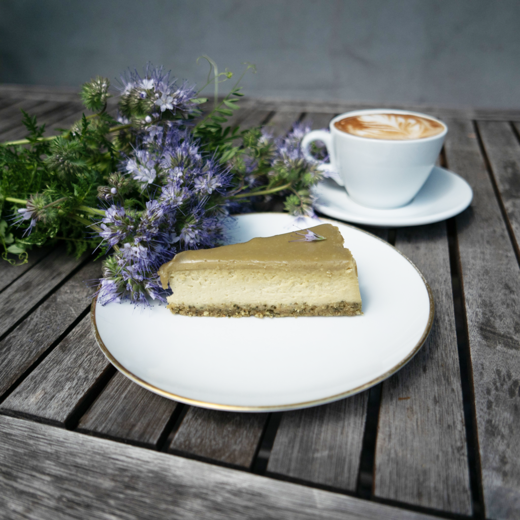 Pistazien-Käsekuchen aus eigener Kreation.